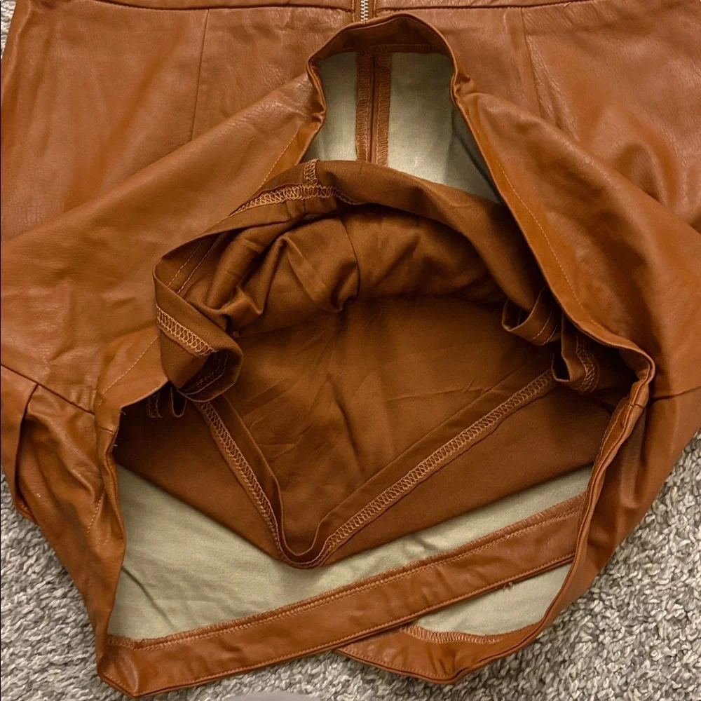 Altard State skirt - Picture 4 of 4